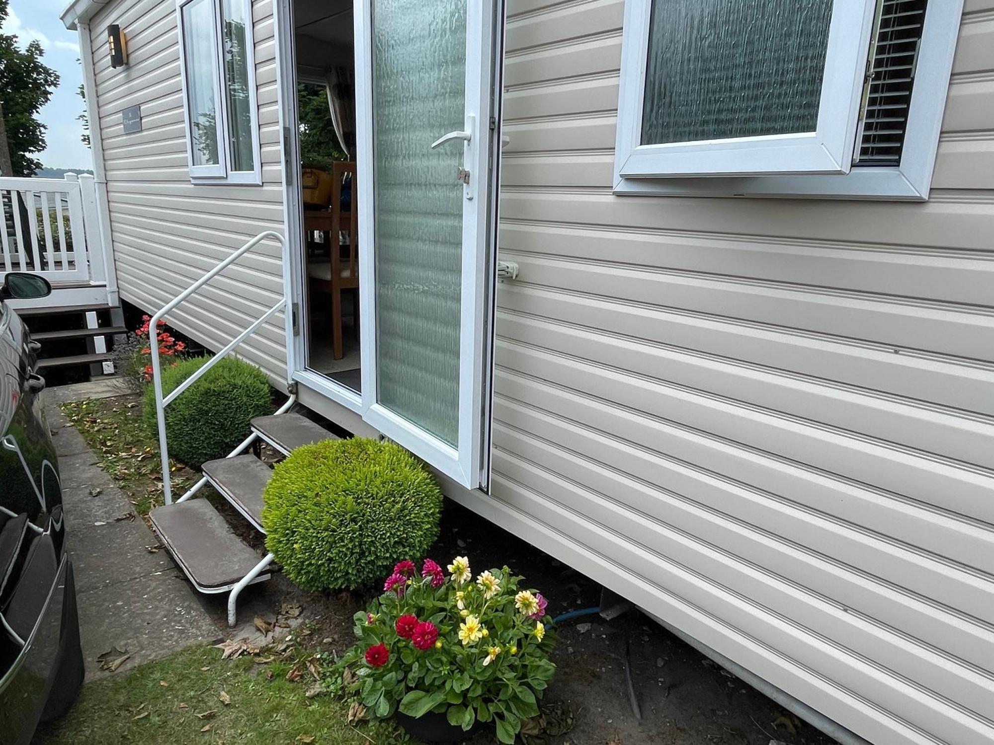 Rockley Park Private Holiday Homes Poole Exteriér fotografie